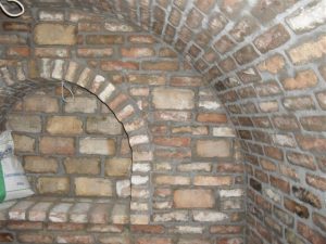 Borospince téglából