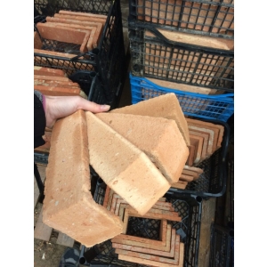 Homokfújt tégla sarokelem